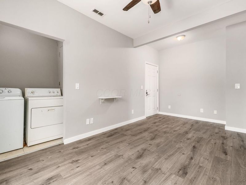 3244 E 5th Avenue, Columbus, OH 43219 Photo 8