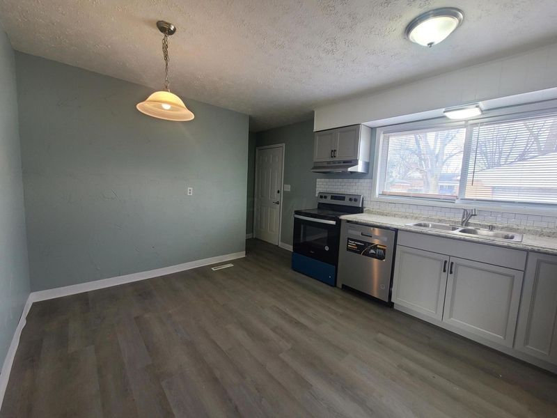 1868 Argyle Drive, Columbus, OH 43219 Photo 7