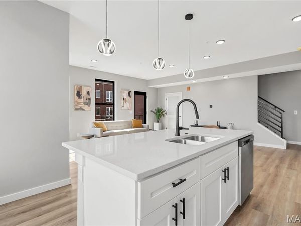 2300 Lasalle St. , St Louis, MO 63104