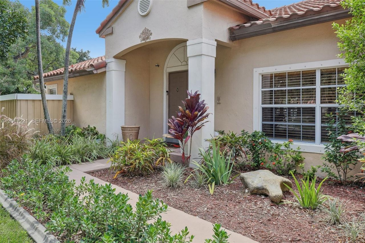 13100 NW 11th Dr, Sunrise, FL 33323 Photo
