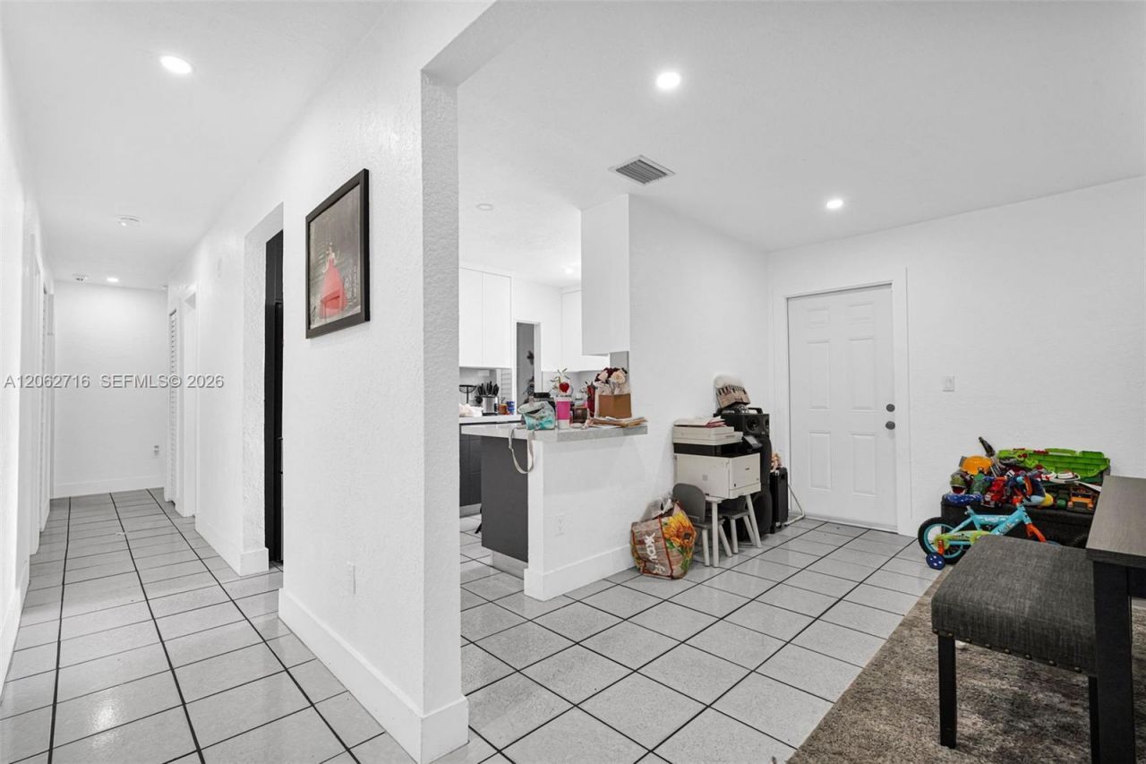 3280 NW 213th Ter, Miami Gardens, FL 33056 Photo