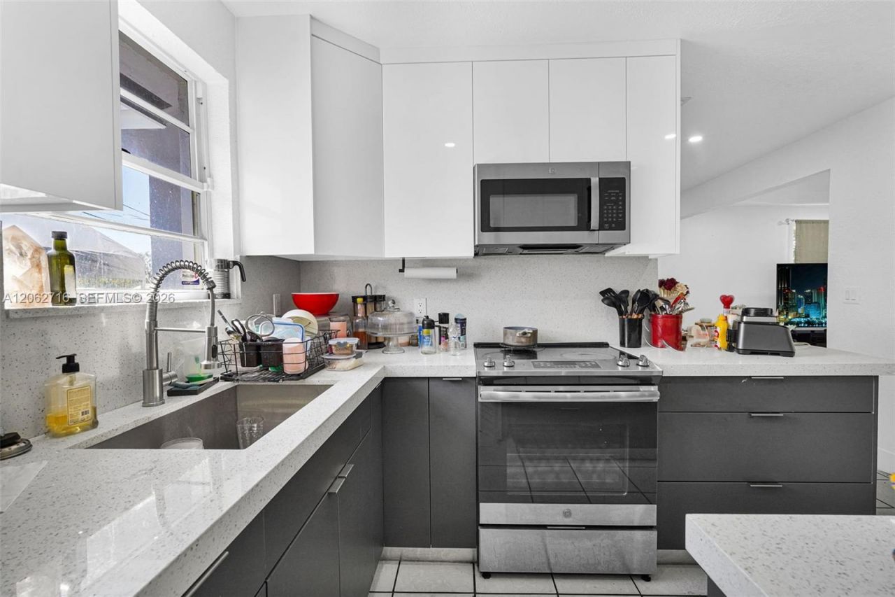 3280 NW 213th Ter, Miami Gardens, FL 33056 Photo