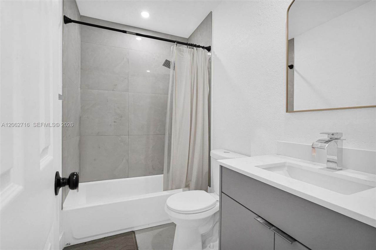 3280 NW 213th Ter, Miami Gardens, FL 33056 Photo