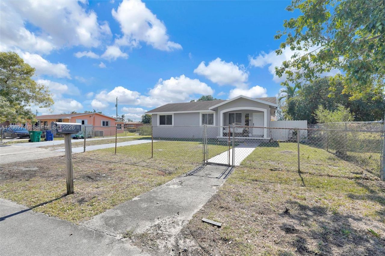 3280 NW 213th Ter, Miami Gardens, FL 33056 Photo