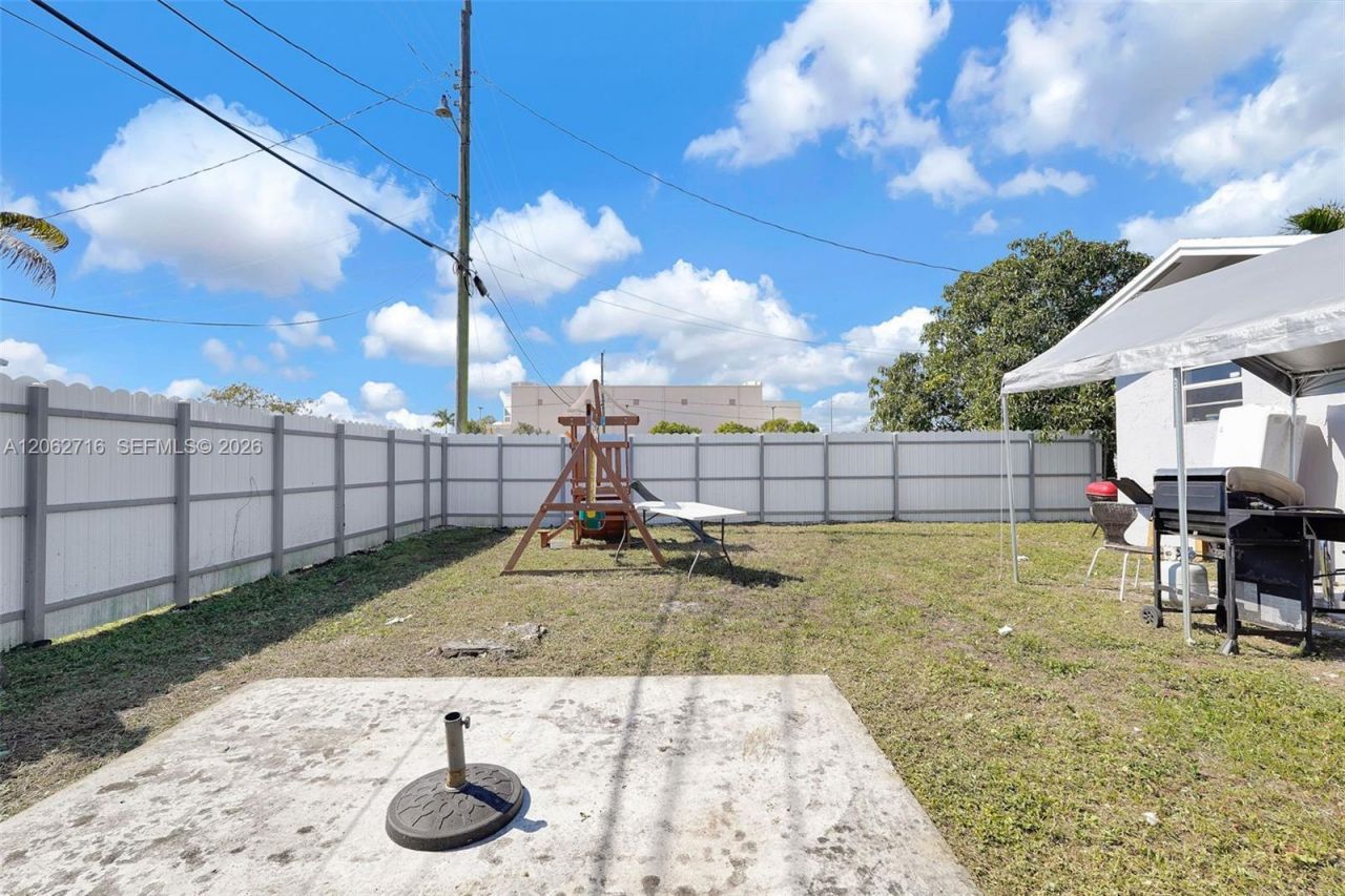 3280 NW 213th Ter, Miami Gardens, FL 33056 Photo