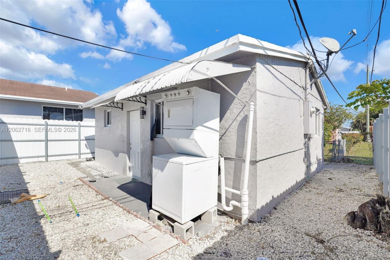 3280 NW 213th Ter, Miami Gardens, FL 33056 Photo