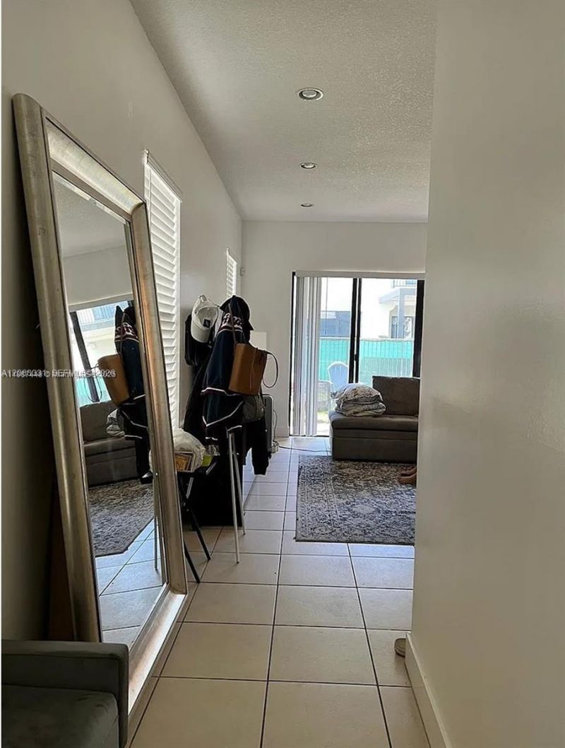 3214 W 97th St, Unit 3214, Hialeah, FL 33018 Photo