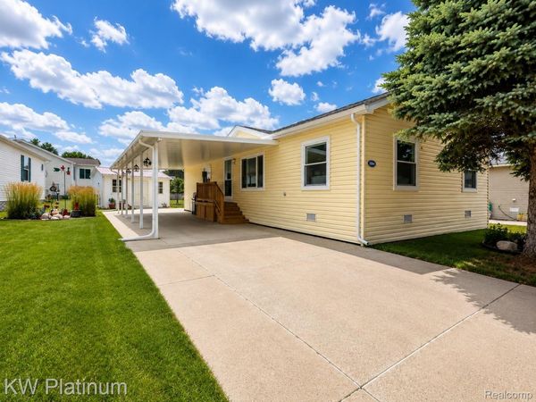 2734 Sandbar Court, Lapeer Township, Mi 48446