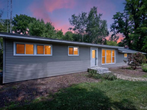 1279 E Burnside Road, Deerfield Township, Mi 48461
