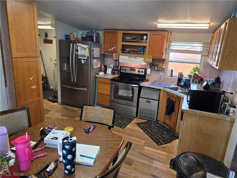 2908 Rosemary Avenue, Southington, OH 44470 Photo 9