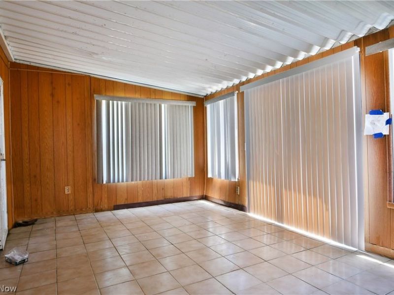 3046 Lynwood Drive NW, Warren, OH 44485 Photo 35