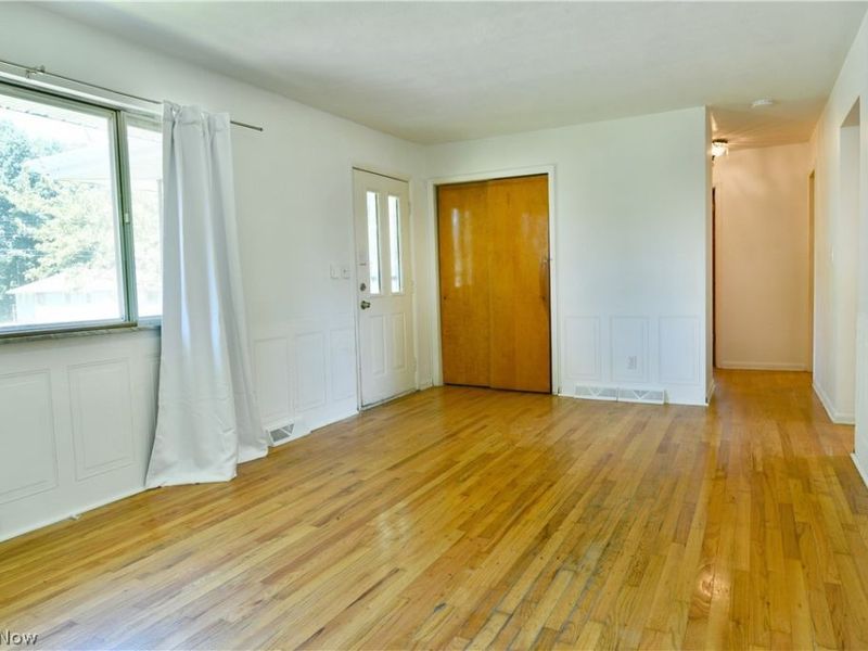 3046 Lynwood Drive NW, Warren, OH 44485 Photo 6