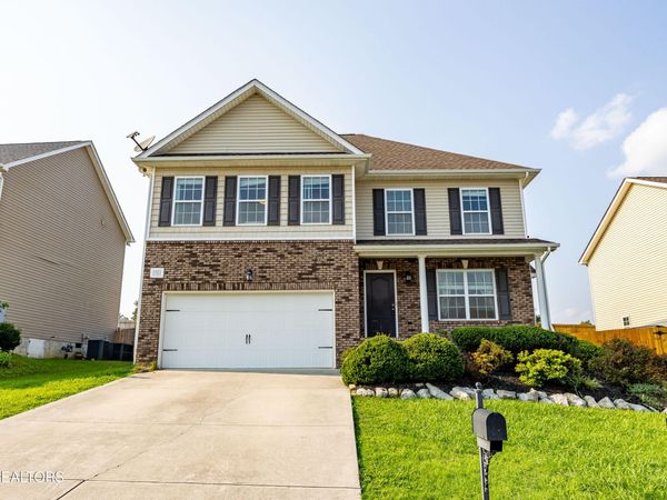1821 Point Wood Drive, Knoxville, TN 37920