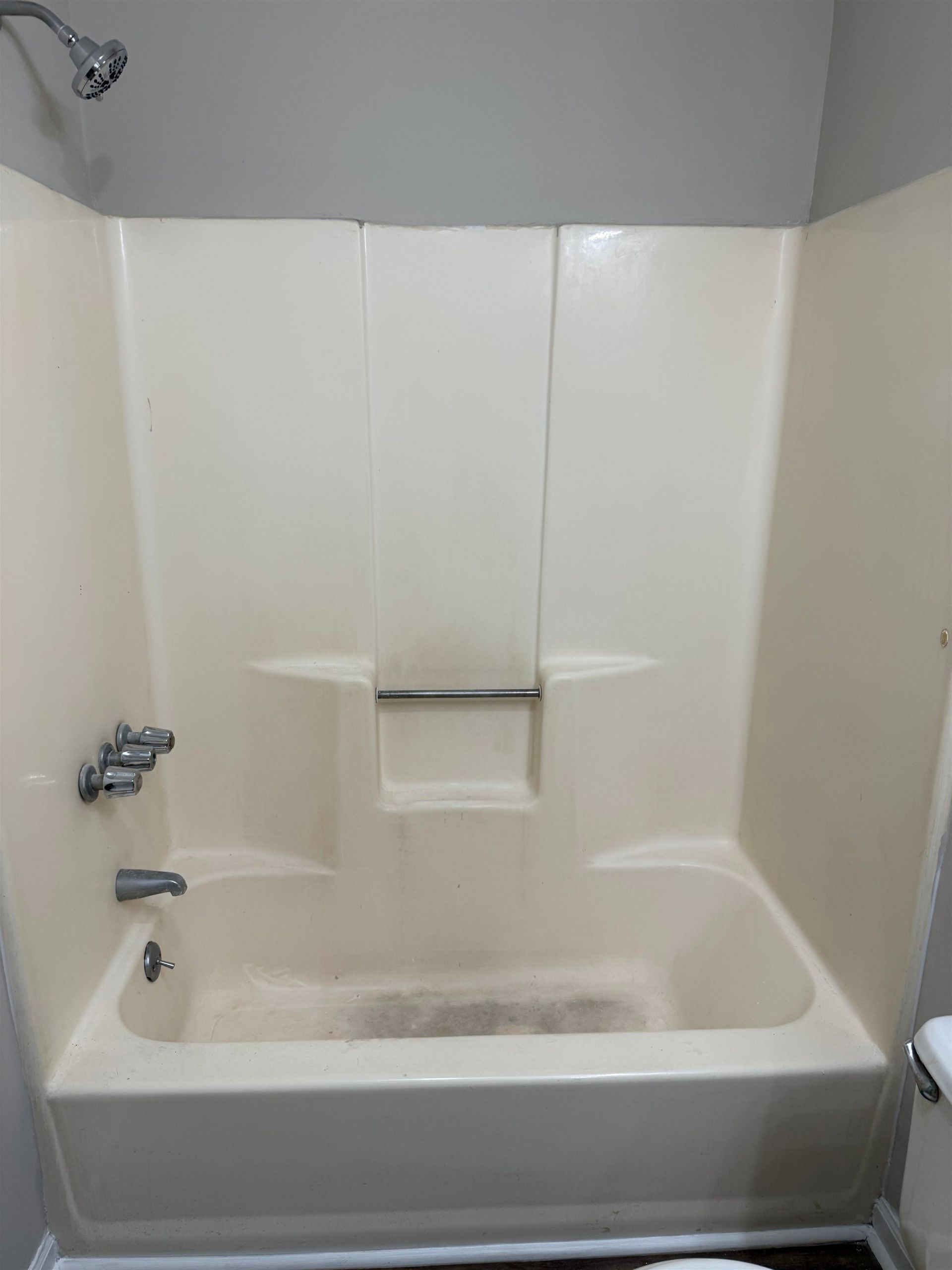 2005 Greens Blvd. Photo 10