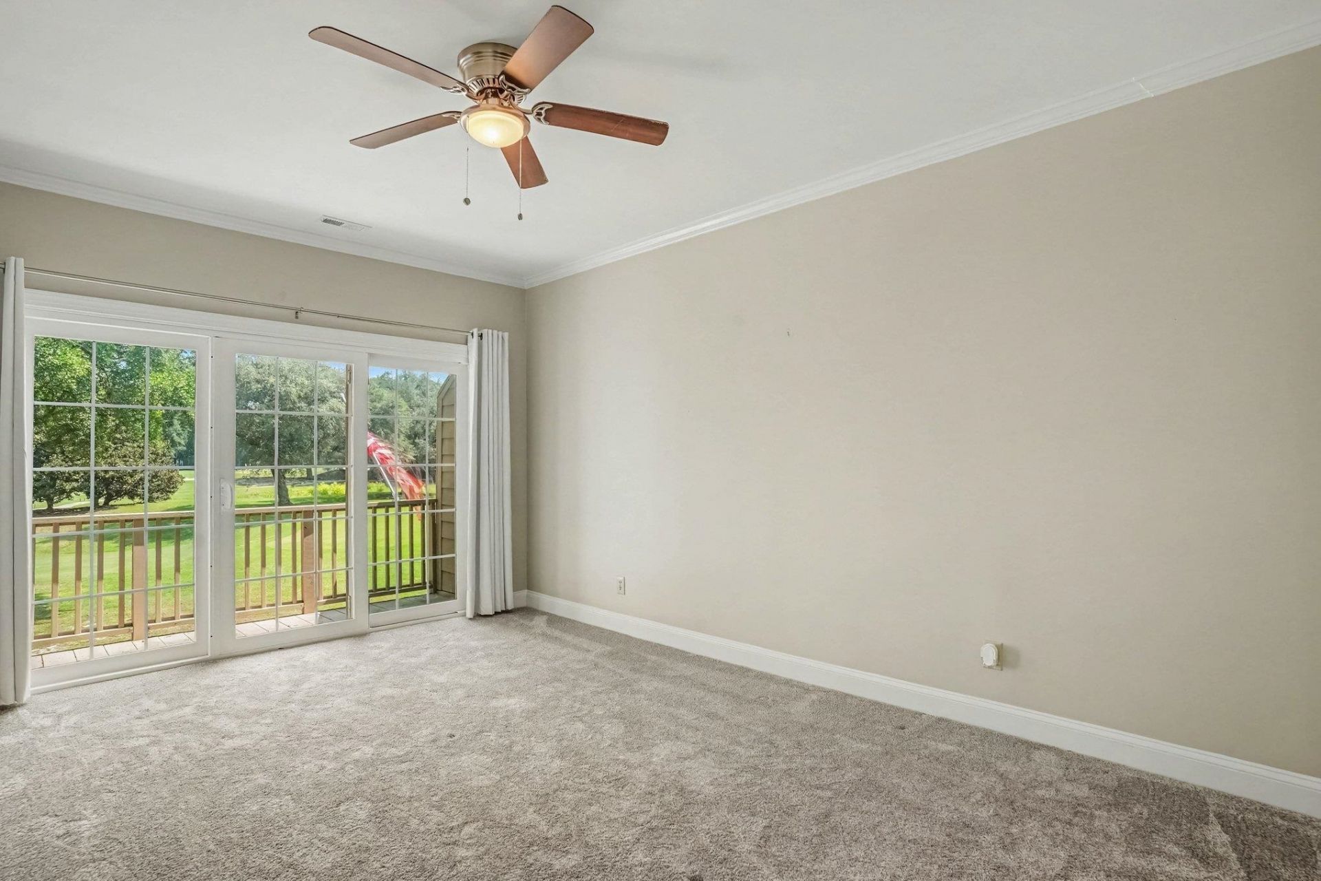 333 Golden Bear Dr.  Photo 14