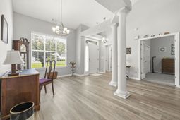 183 Glenwood Dr.  photo 4