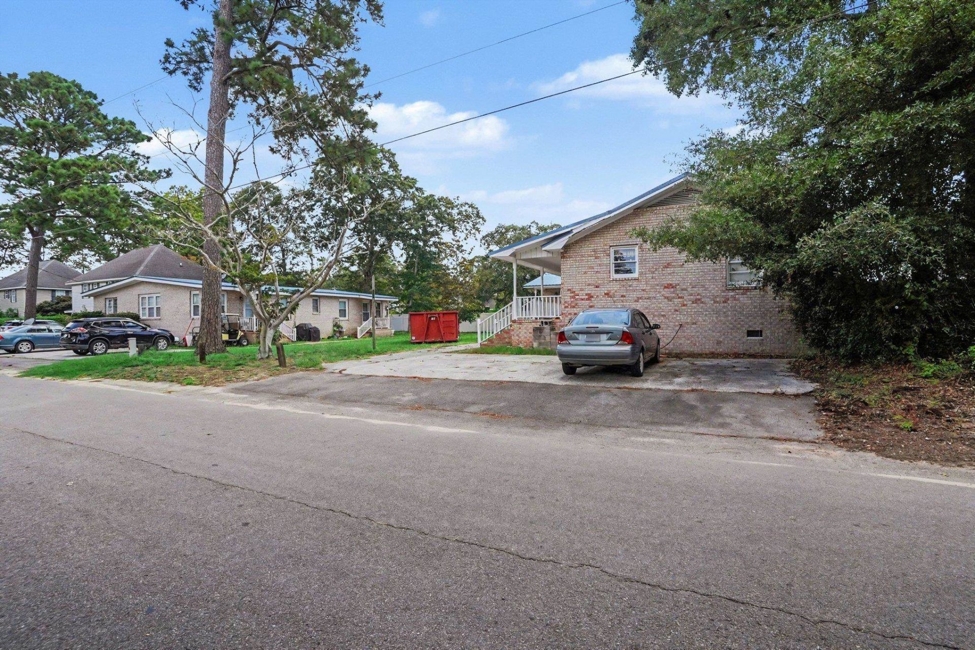 526 Boundary Ave. Photo 32