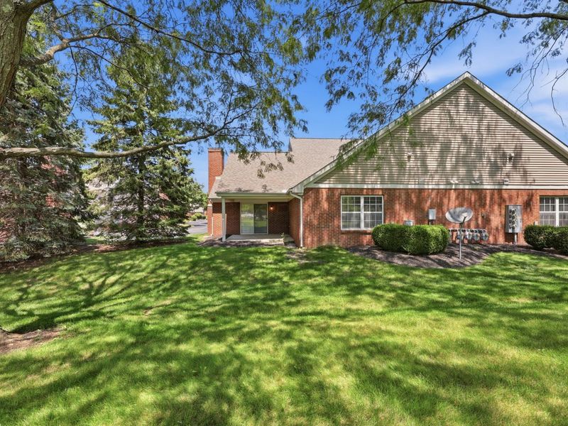 6155 Glenvillage Drive, Dublin, OH 43016 Photo 1