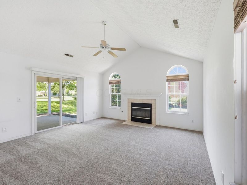 6155 Glenvillage Drive, Dublin, OH 43016 Photo 8