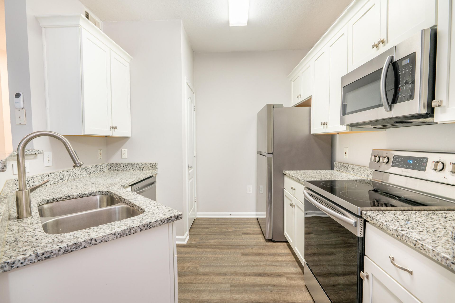 1300 Park West Boulevard Photo 8