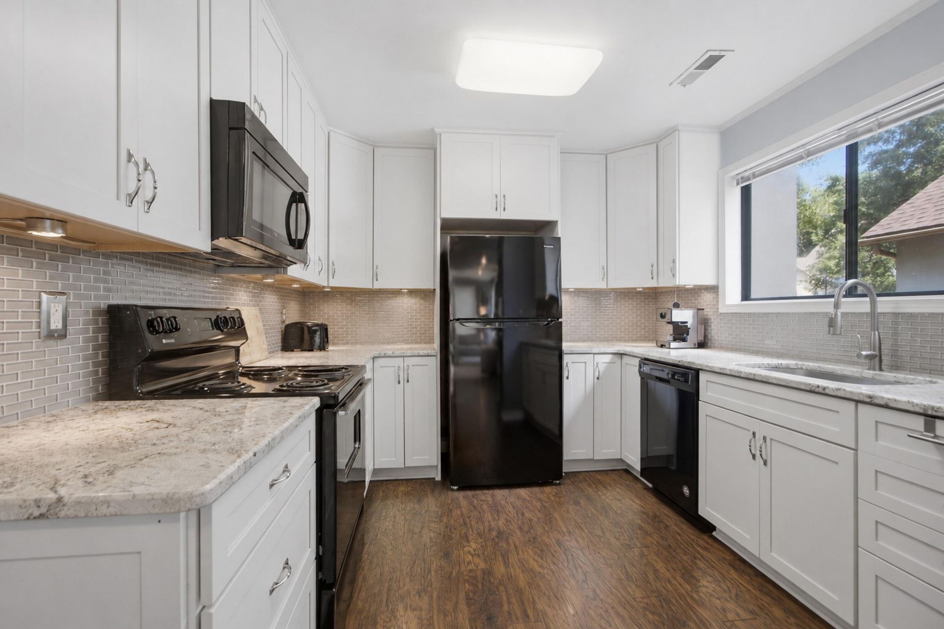 312 Mallard Court Photo 11