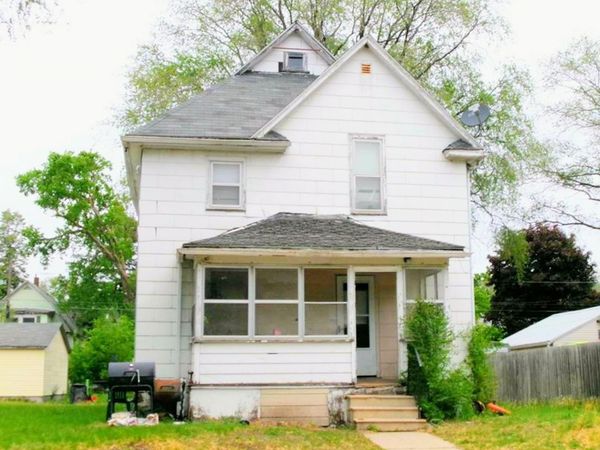 436 Bratnober , Waterloo, IA 50703