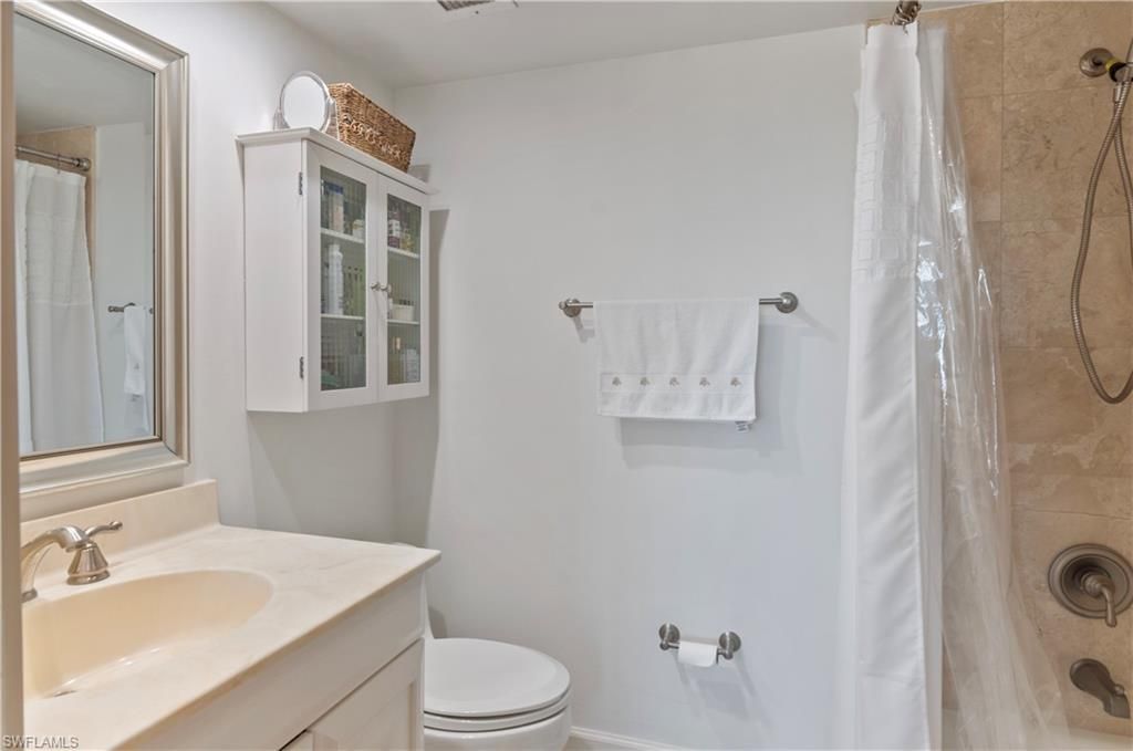 29 High Point Cir E, Unit 503, Naples, FL 34103 Photo