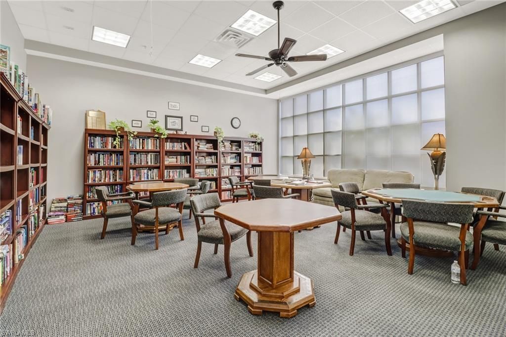 29 High Point Cir E, Unit 503, Naples, FL 34103 Photo