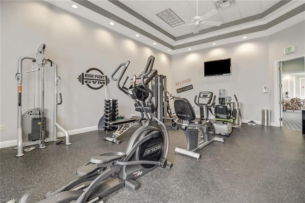 29 High Point Cir E, Unit 503, Naples, FL 34103 Photo