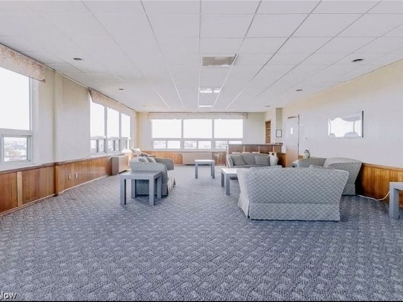 12520 Edgewater Drive, Unit 210, Lakewood, OH 44107 Photo 24