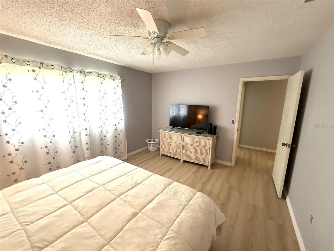 390 301 Boulevard W, Unit 1B, Bradenton, FL 34205 Photo