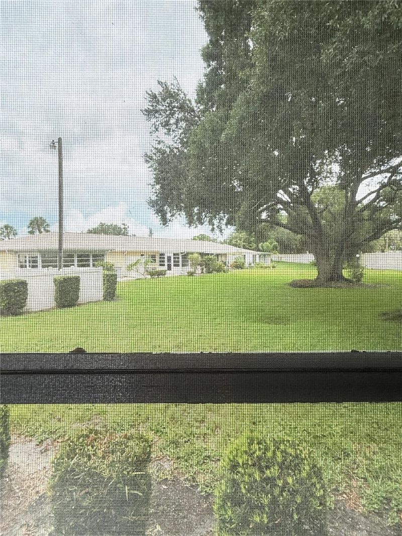390 301 Boulevard W, Unit 1B, Bradenton, FL 34205 Photo