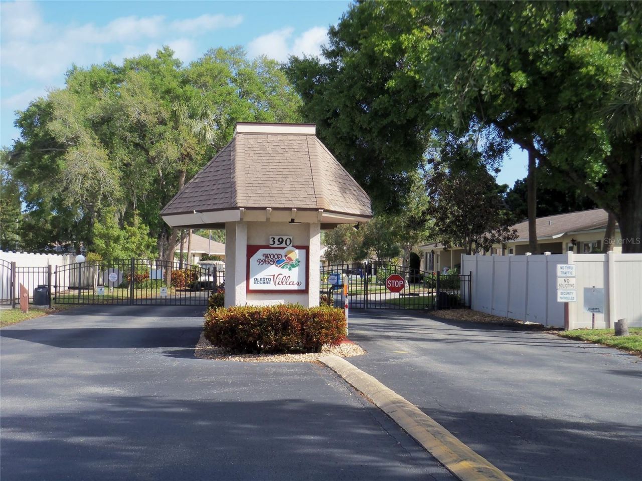390 301 Boulevard W, Unit 1B, Bradenton, FL 34205 Photo