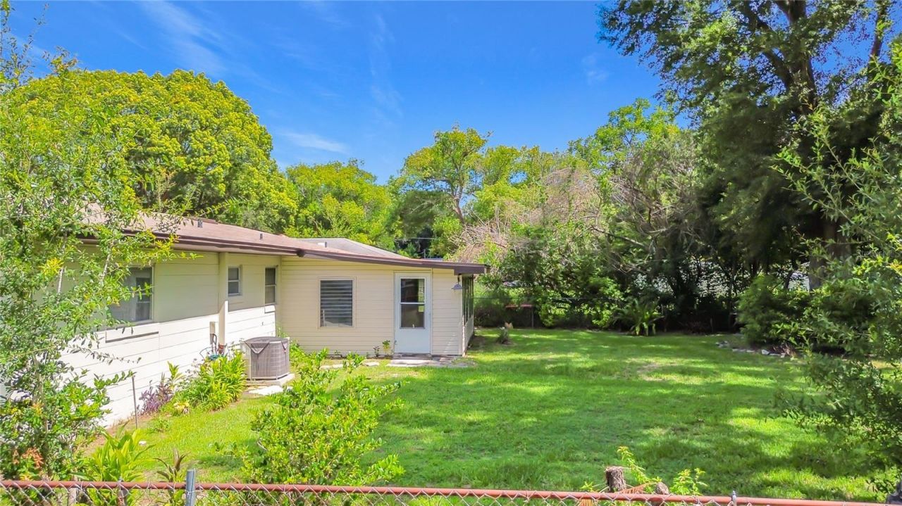 220 Pinehurst Dr , Auburndale, FL 33823 Photo