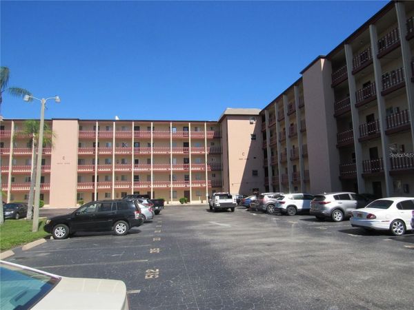 4105 LAKE BAYSHORE DRIVE , BRADENTON, FL 34205