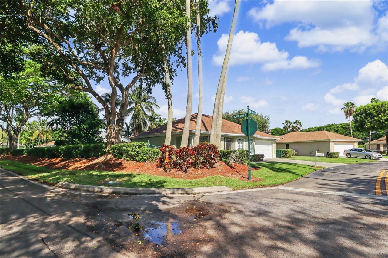 572 SE 18th Dr , Homestead, FL 33033 Photo