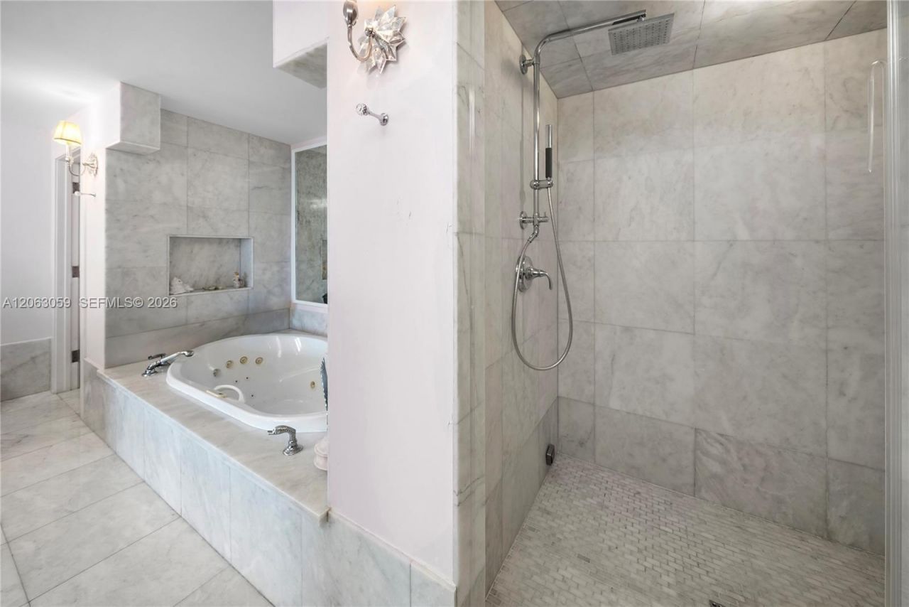 900 Bay Dr, Unit 702/704, Miami Beach, FL 33141 Photo