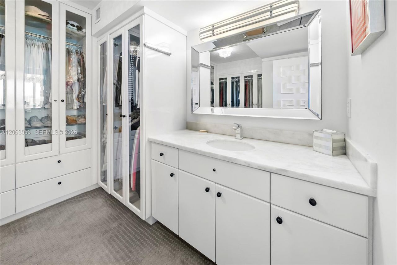 900 Bay Dr, Unit 702/704, Miami Beach, FL 33141 Photo