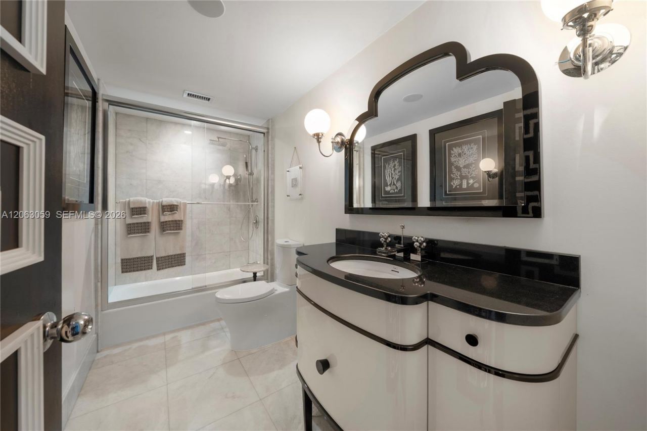 900 Bay Dr, Unit 702/704, Miami Beach, FL 33141 Photo