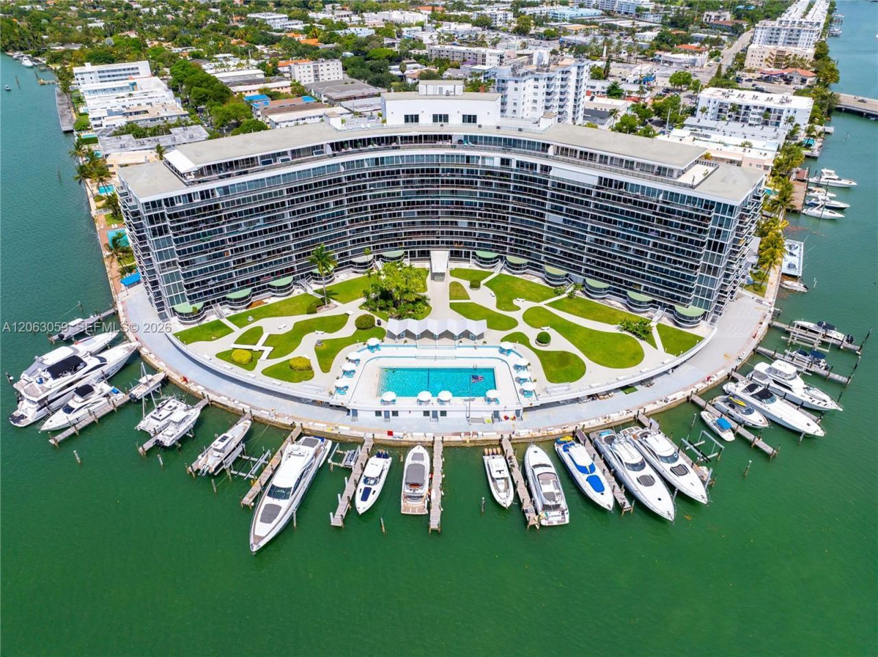 900 Bay Dr, Unit 702/704, Miami Beach, FL 33141 Photo