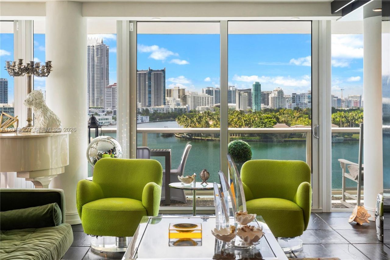 900 Bay Dr, Unit 702/704, Miami Beach, FL 33141 Photo