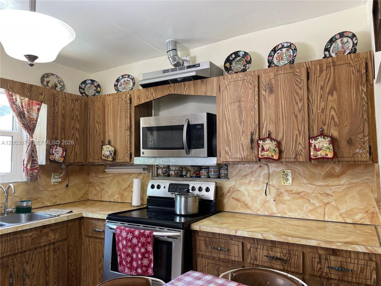 1085 NW 26th St, Miami, FL 33127 Photo