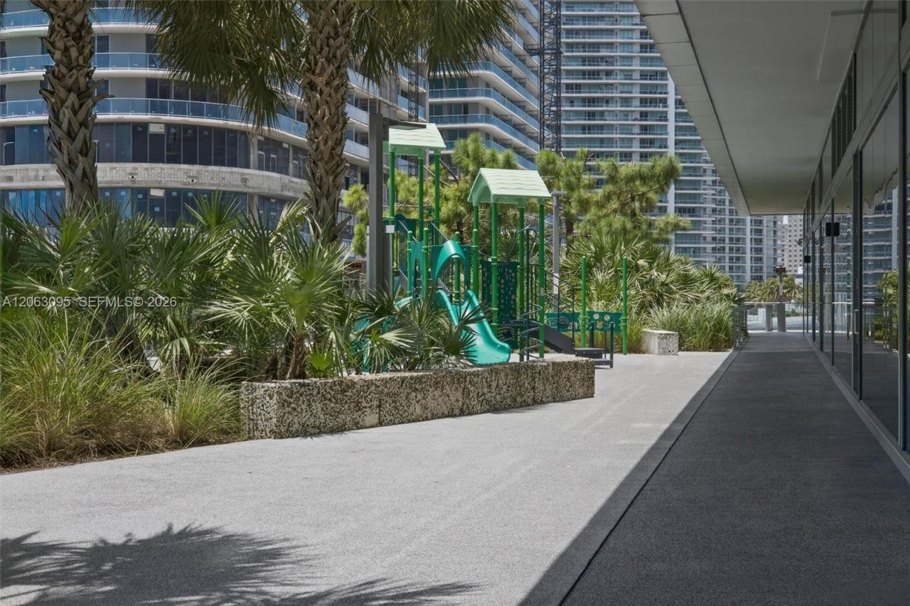 88 SW 7th St , Unit 2307, Miami, FL 33130 Photo