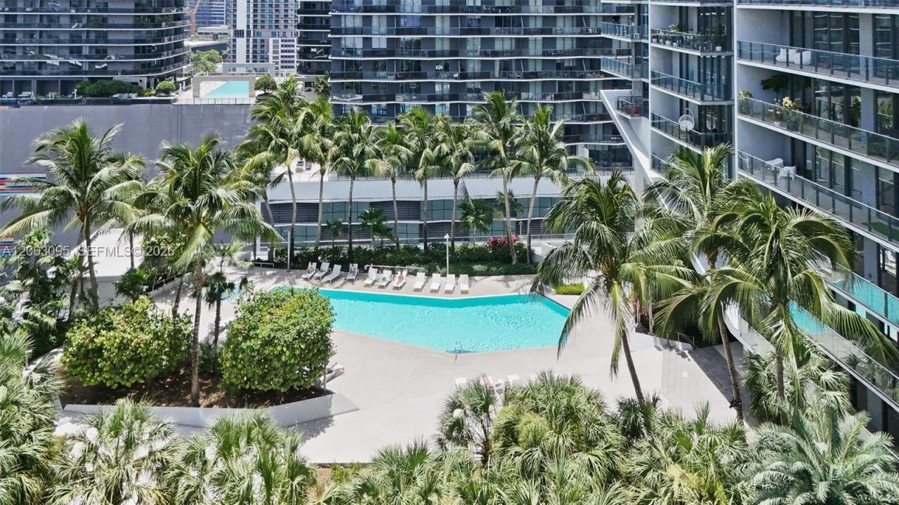 88 SW 7th St , Unit 2307, Miami, FL 33130 Photo