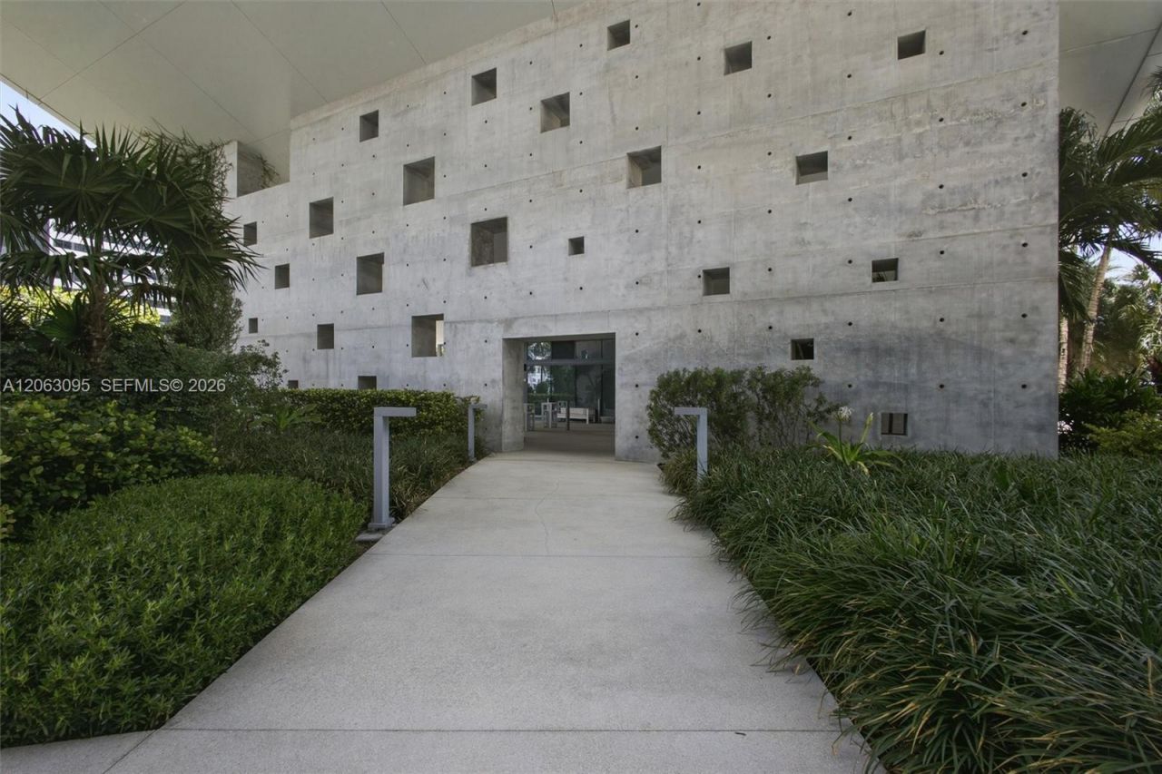 88 SW 7th St , Unit 2307, Miami, FL 33130 Photo