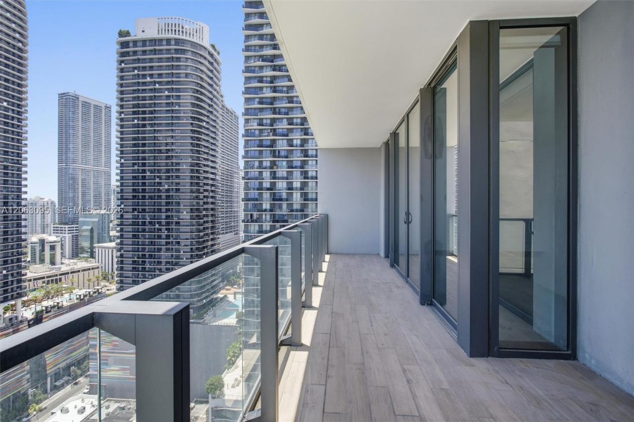 88 SW 7th St , Unit 2307, Miami, FL 33130 Photo
