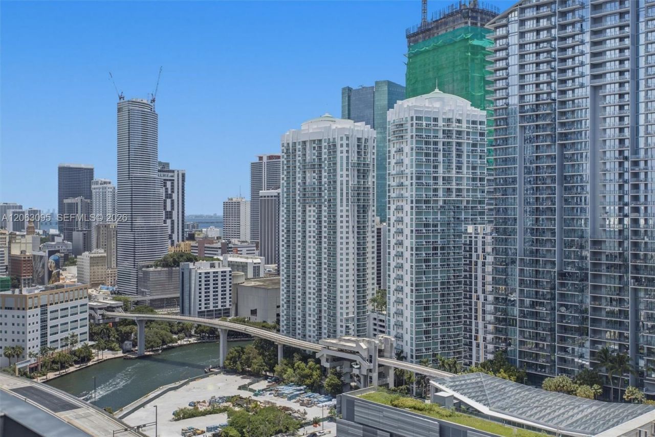 88 SW 7th St , Unit 2307, Miami, FL 33130 Photo