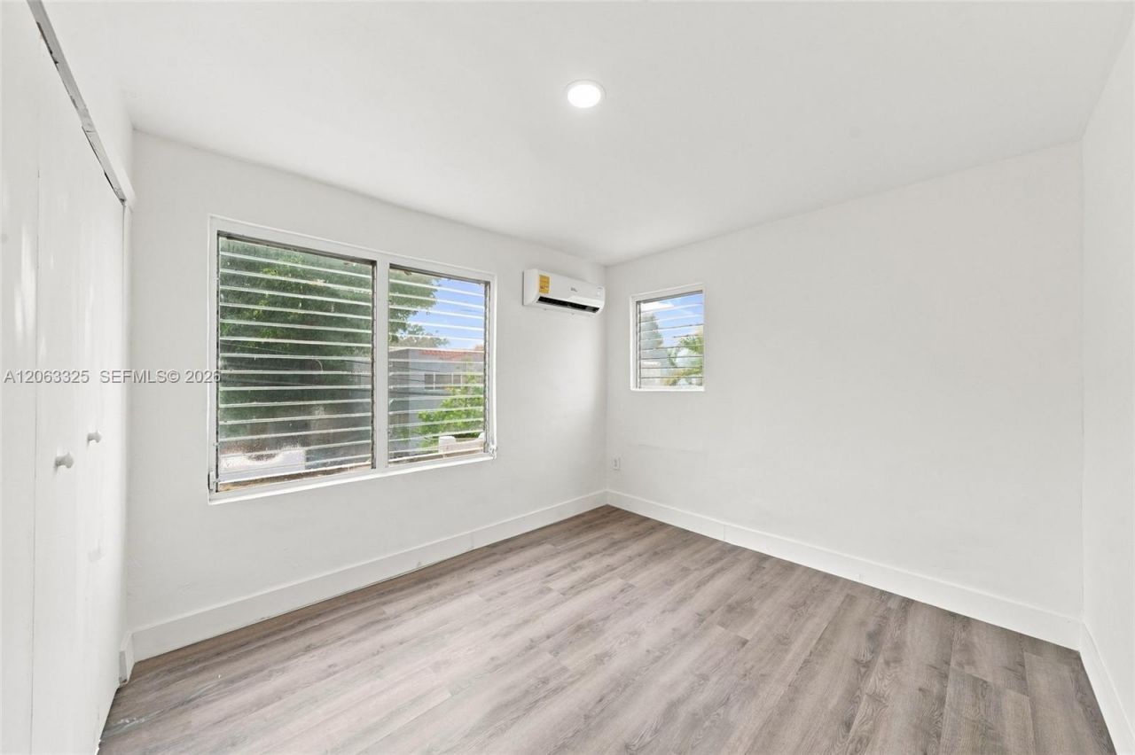 128 NW 9th Ave, Unit 2, Miami, FL 33128 Photo