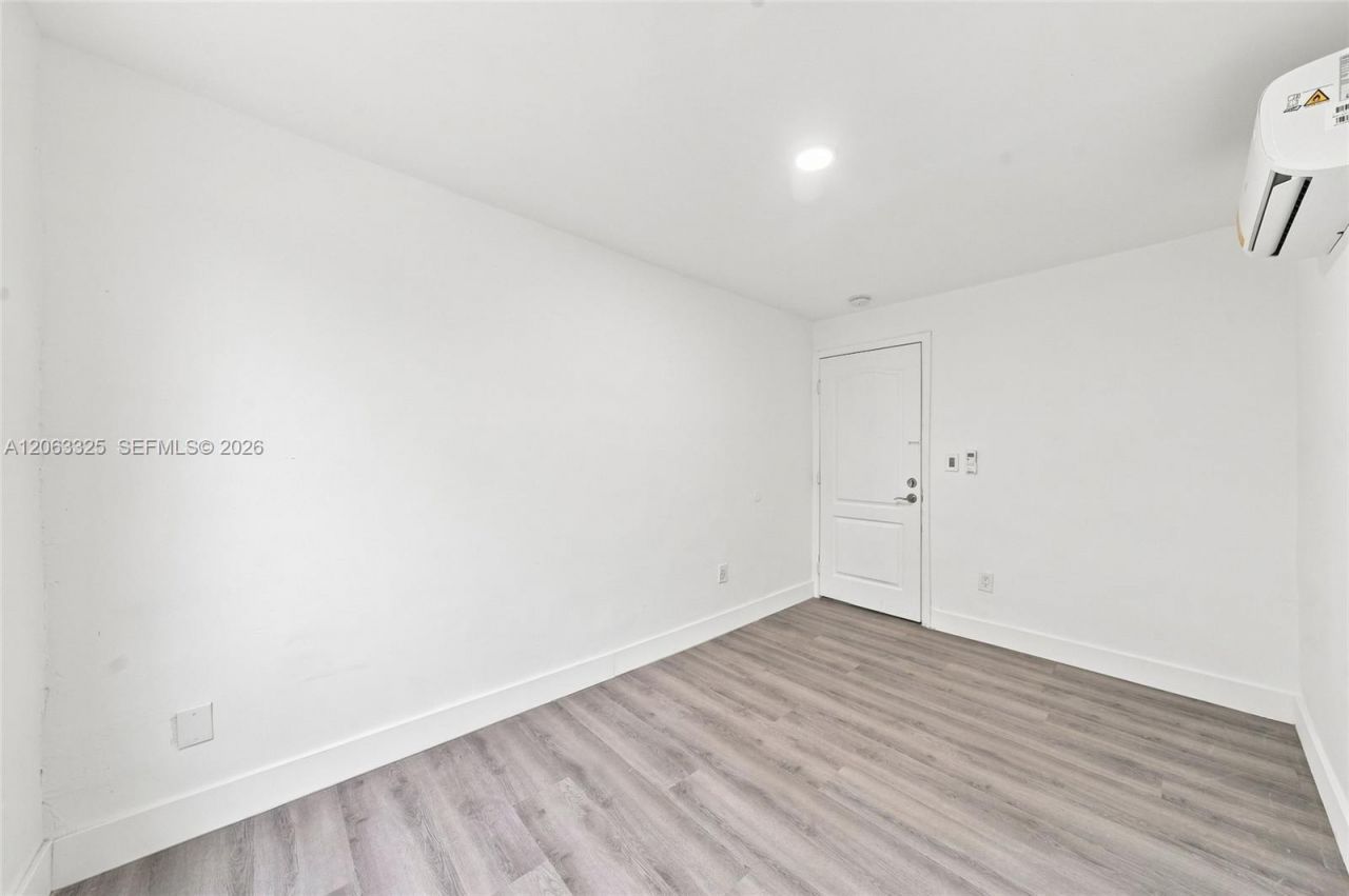 128 NW 9th Ave, Unit 2, Miami, FL 33128 Photo