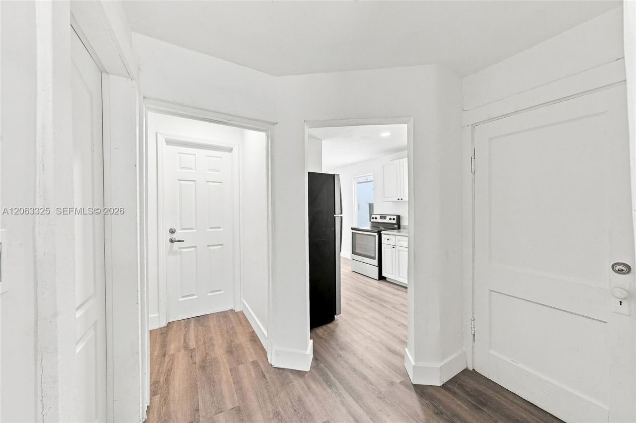 128 NW 9th Ave, Unit 2, Miami, FL 33128 Photo